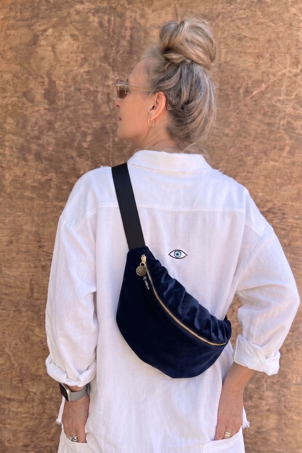 פאוץ׳ קטן יעל