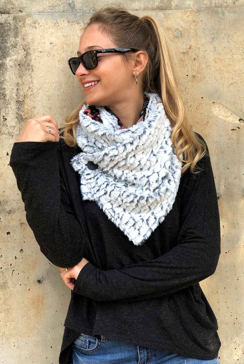 צעיף פרווה פרחוני מדיסון