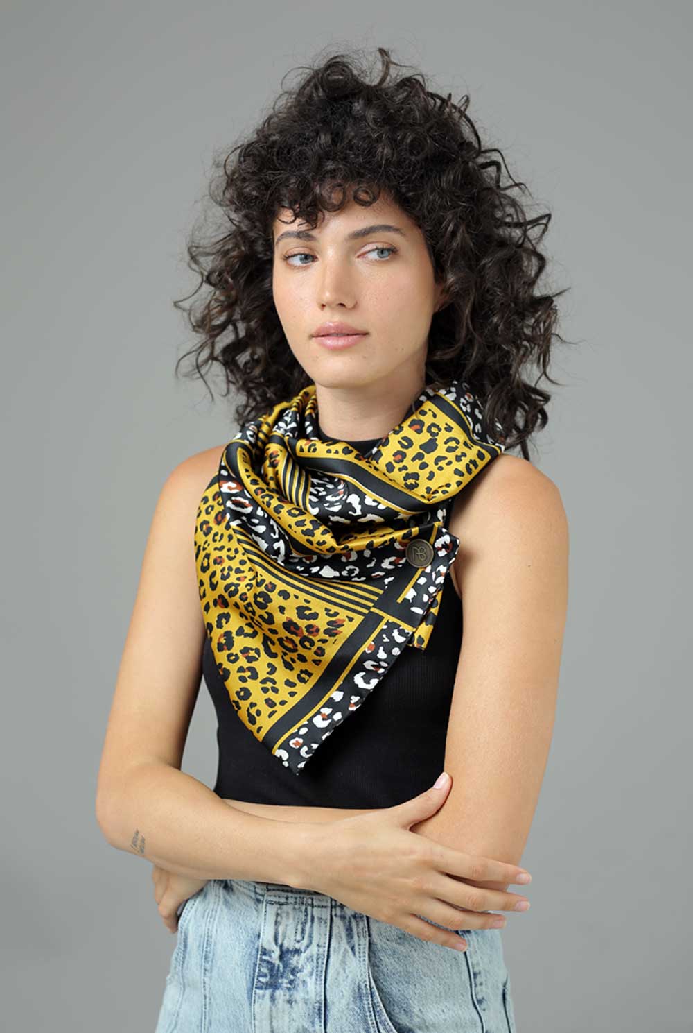 צעיף חרדלי מושלם ג׳ניפר