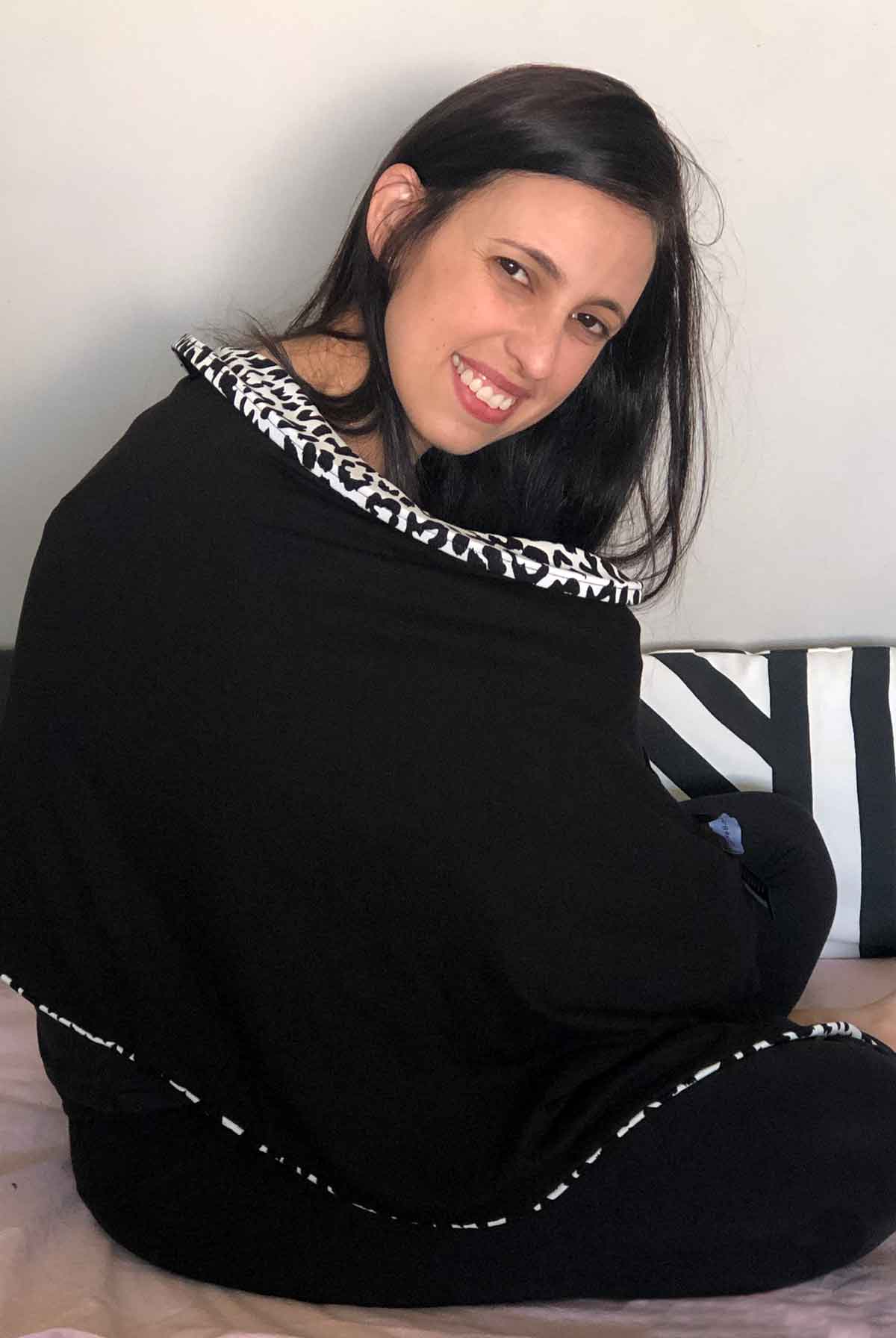 סינר הנקה דו-צדדי שהופך לצעיף! הדפס מנומר שחור-לבן בבד ויסקוזה רך ונעים דגם מלאני