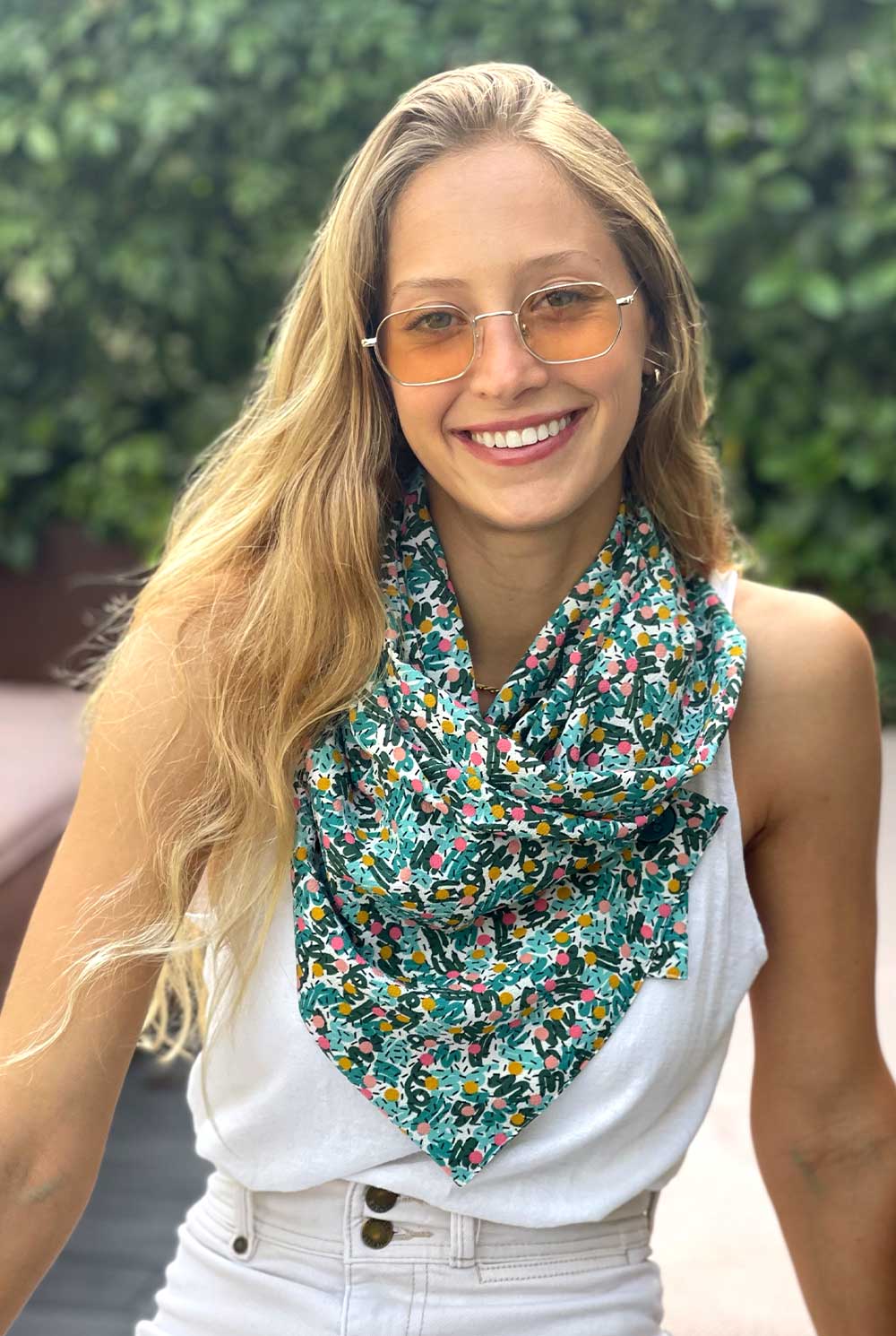 צעיף צבעוני מושלם פופי